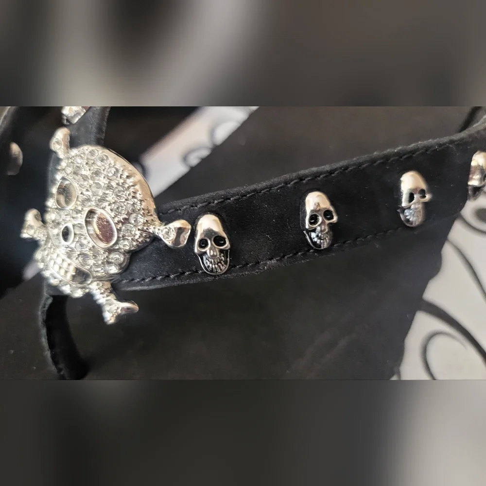 NWOT! RARE Vintage Skull Yellow Box Wedge Flip Flops Sandals Bling Size 9 Retro - Picture 8 of 11